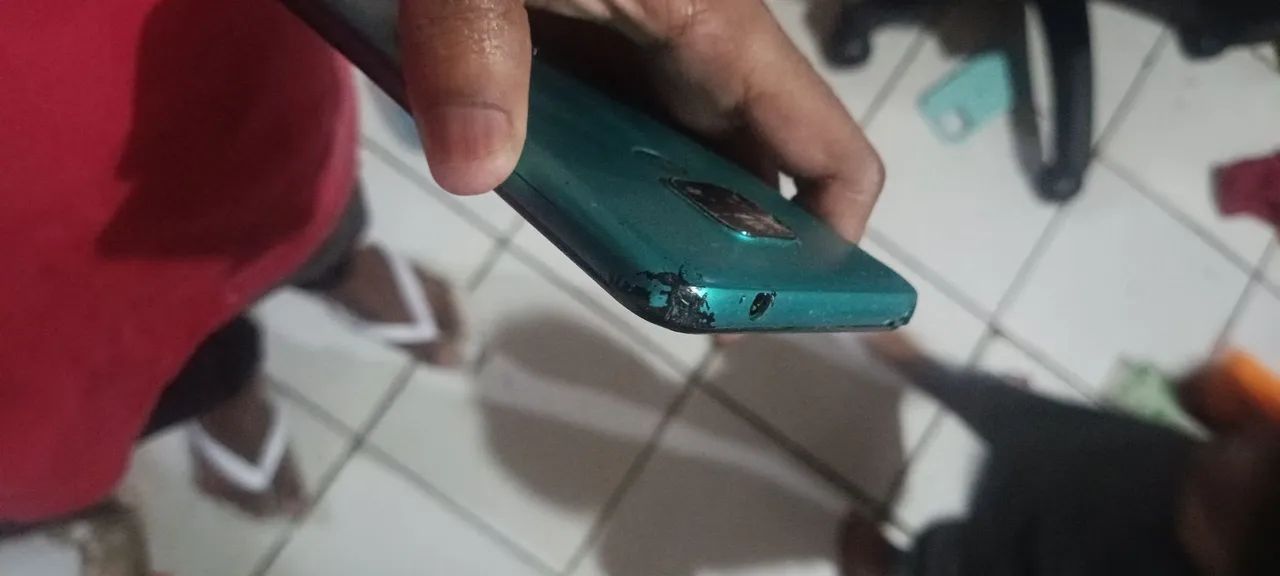 Vendo moto E7 pra retirada de peças ou pra quem queria arrumar - Foto 4