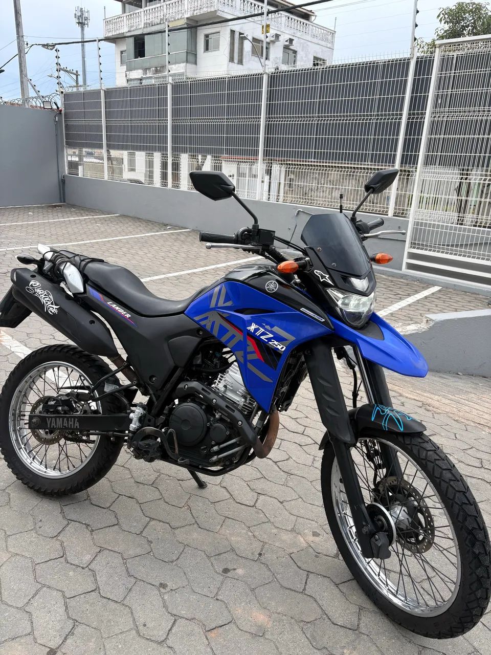 Lander 250  - Foto 2