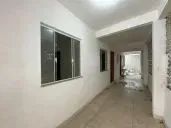Ampla Casa fundos c/ 2 Quartos - Foto 3