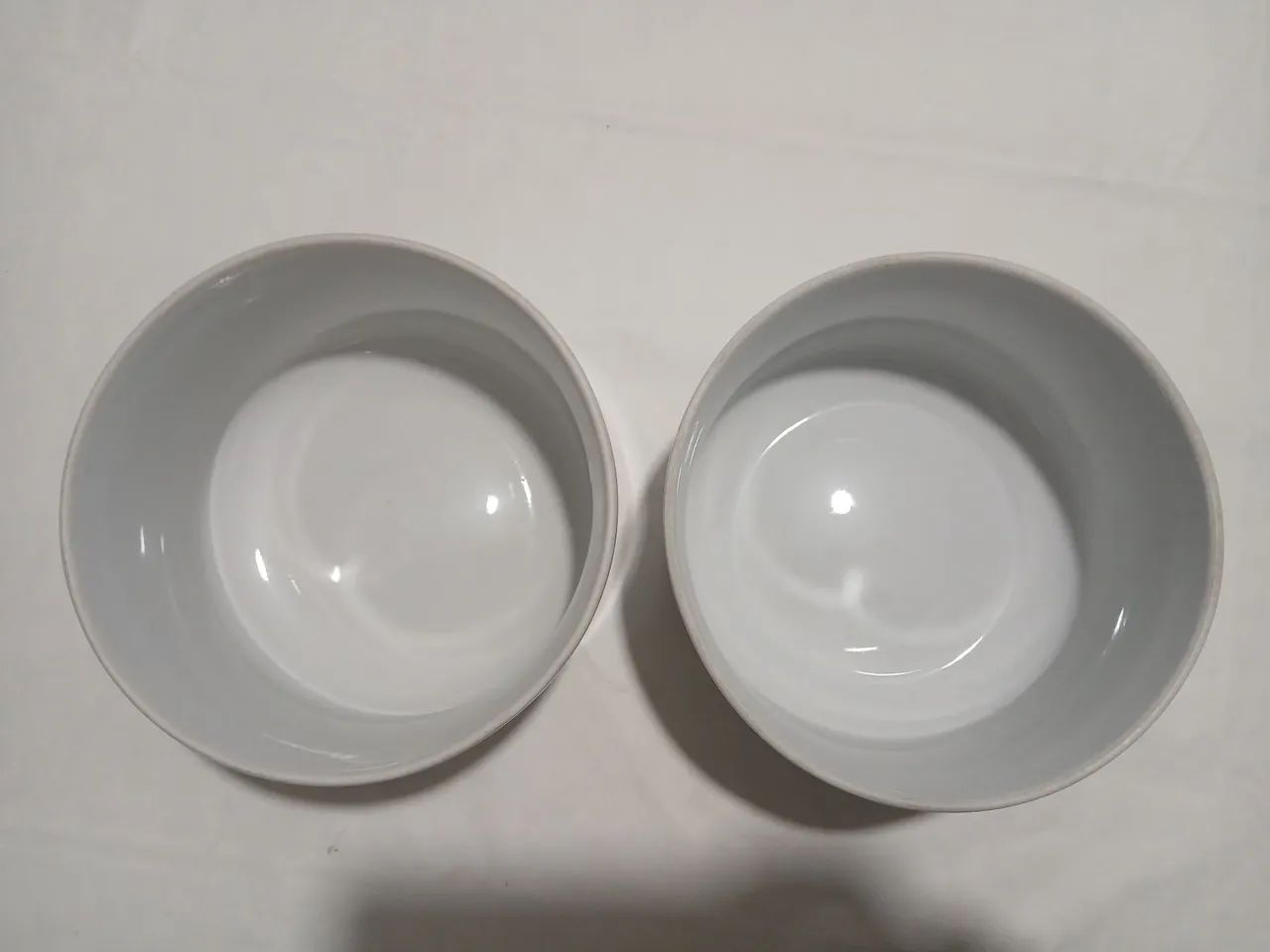 Par de Potes em Porcelana Branca Grande 19 cm - Excelente Estado - Foto 2