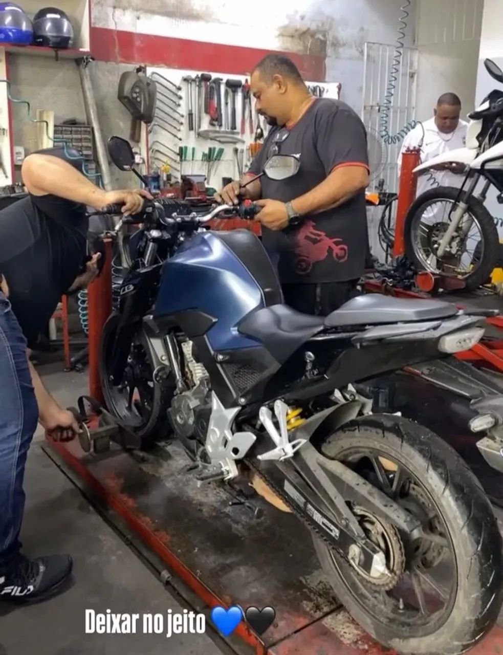 Vendo CB300F  - Foto 2