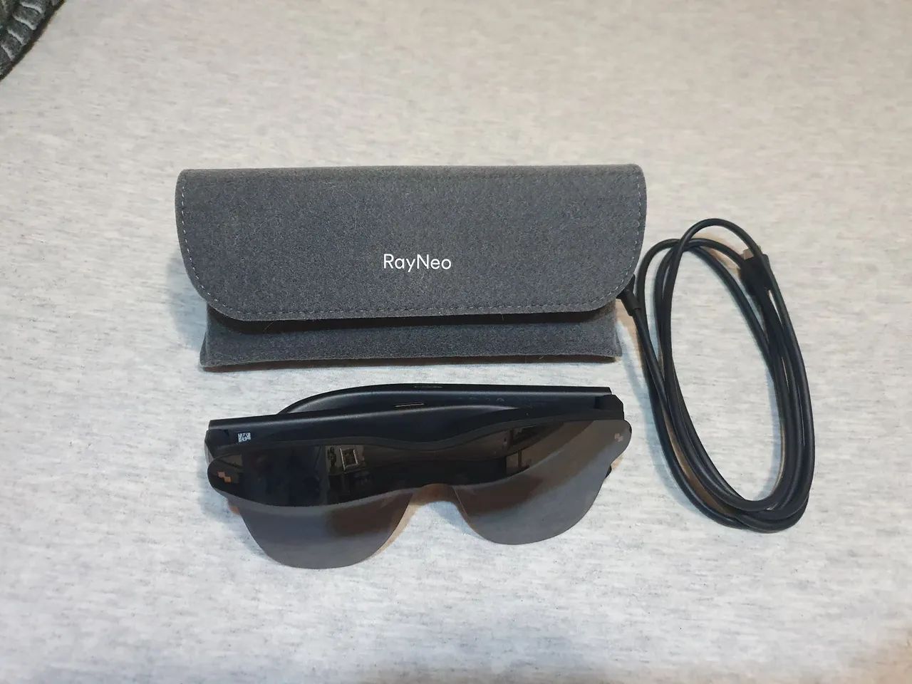 Rayneo 3s Pro. Sem detalhes.