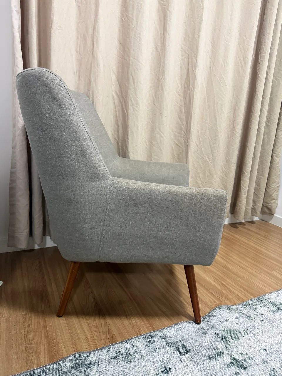 Poltrona linho cinza - Foto 2