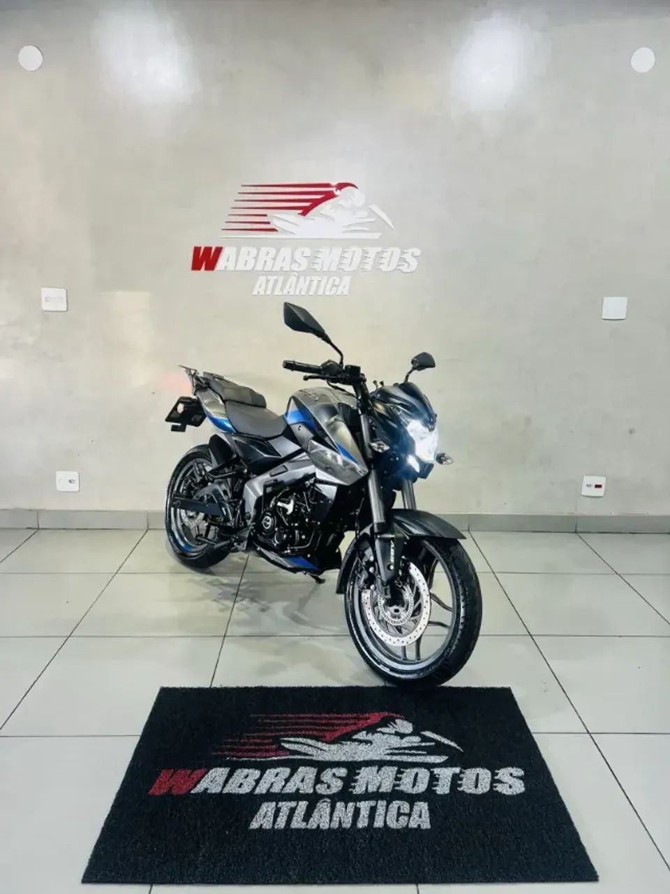 BAJAJ DOMINAR D160