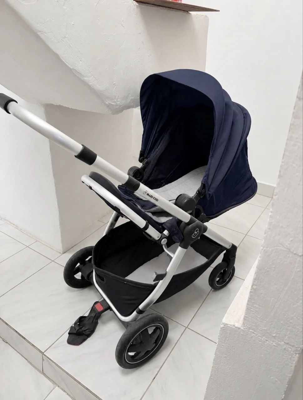 carrinho de bebê maxi-cosi