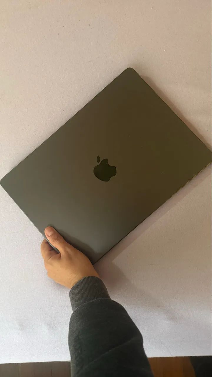 MacBook Pro M3 18GB com garantia