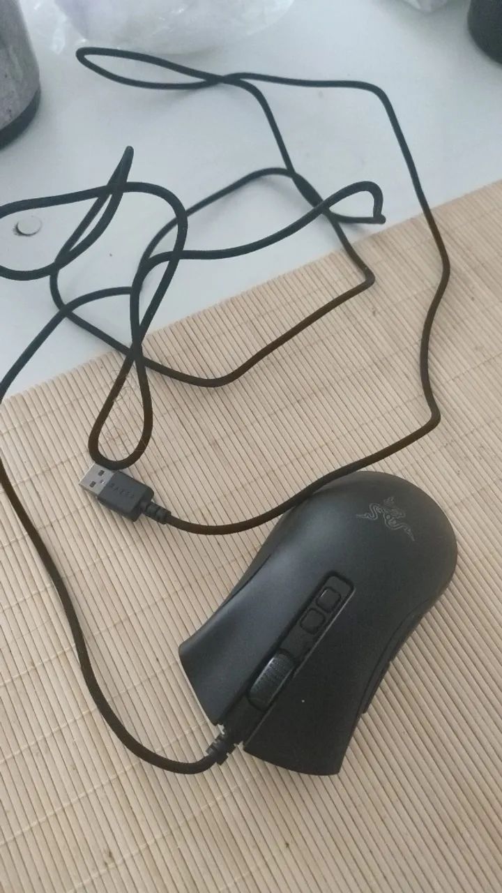 Mouse Razer Deathadder V2 - Com Fio - Usado em perfeito estado. - Foto 3