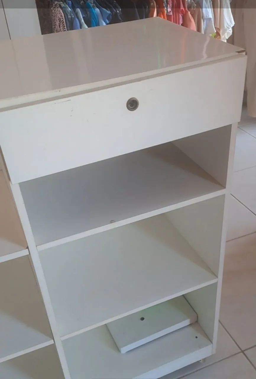 Vende-se esse balcão 