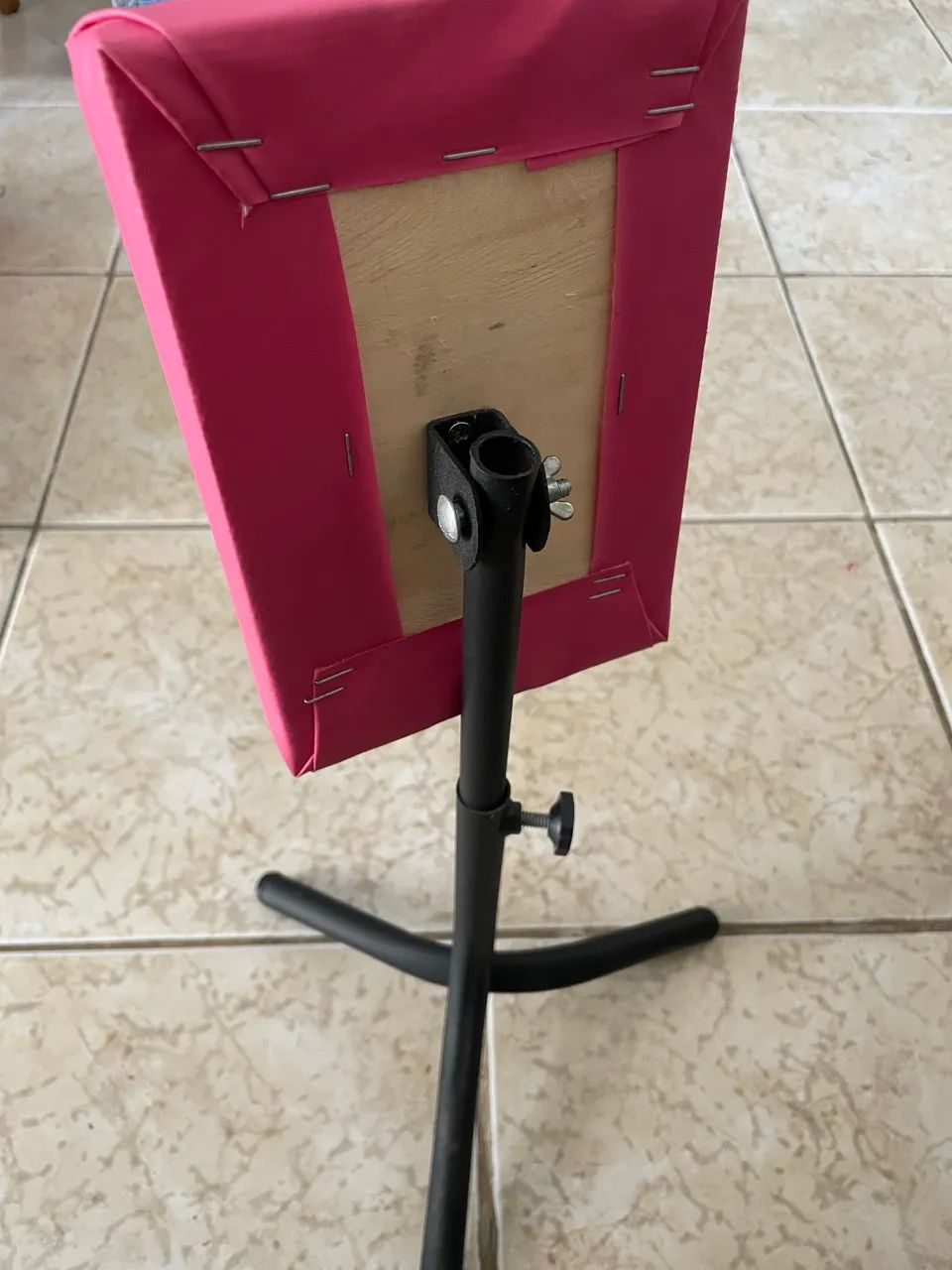 Tripé para pedicure 