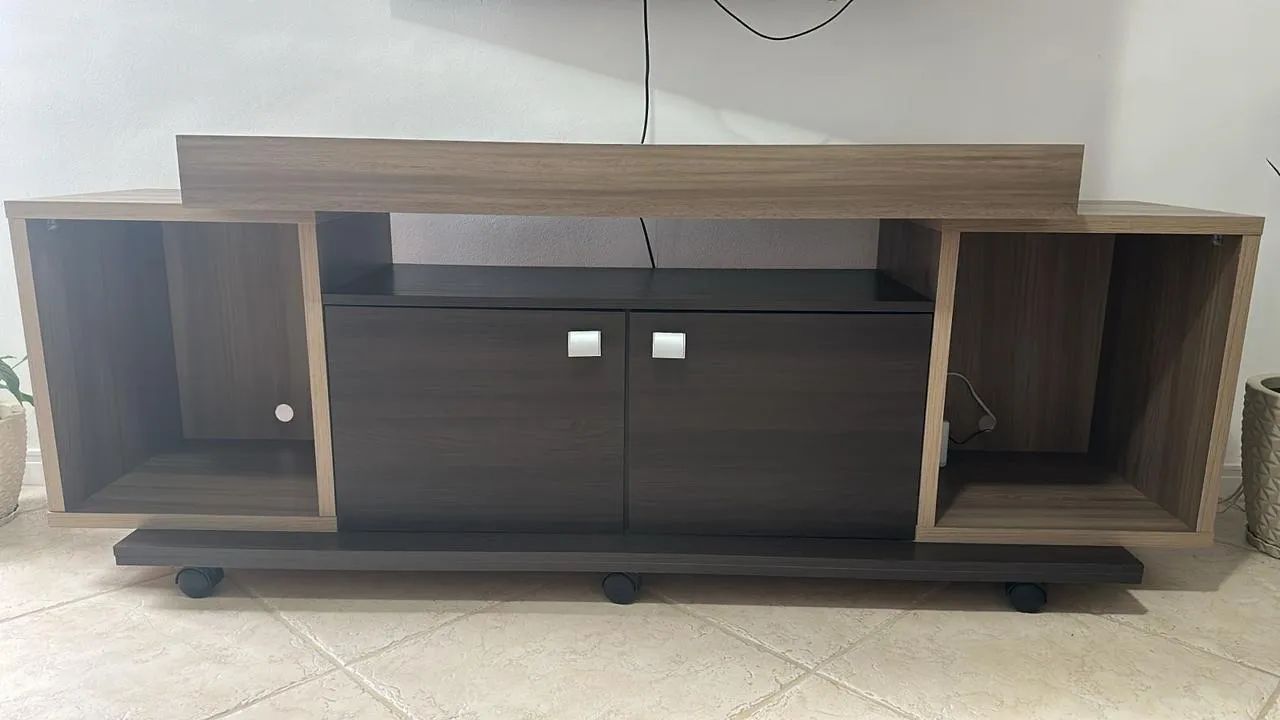 Rack para TV 50? polegadas . Medida 180x50
