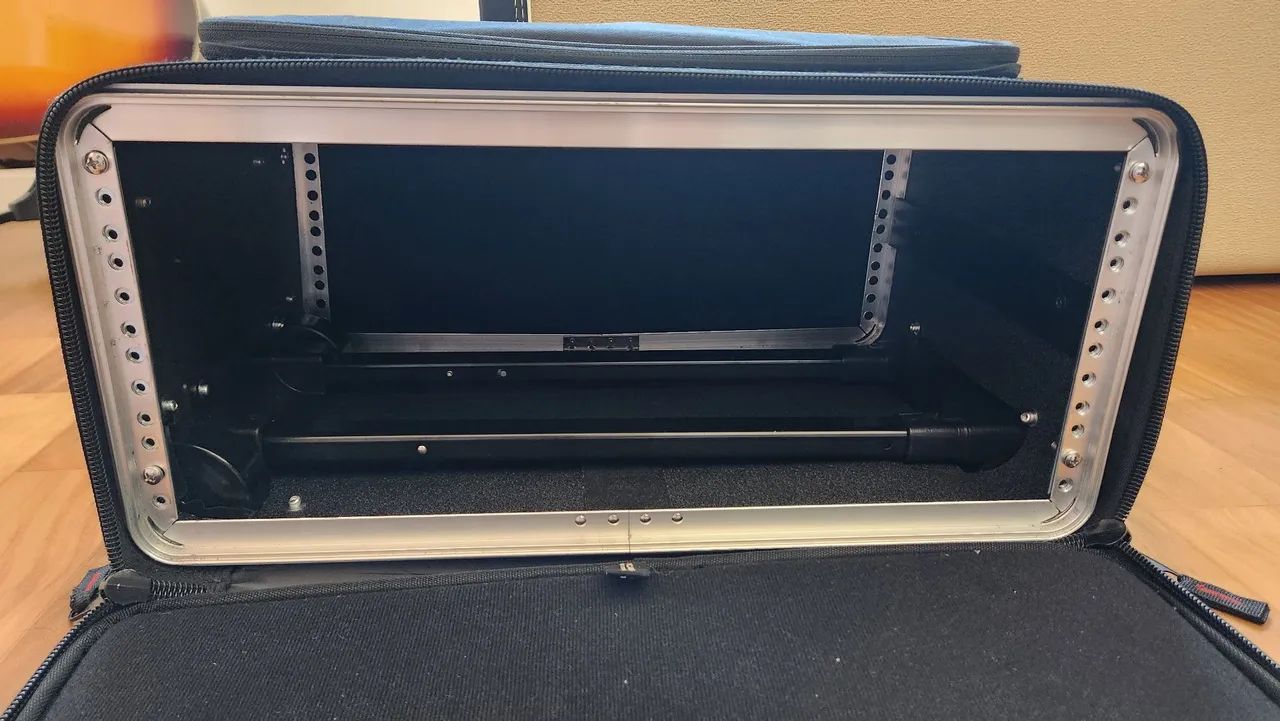 Gator Rackbag 3u Rack Rodas E Alça Telescópica Gr-rackbag-3u - Foto 4