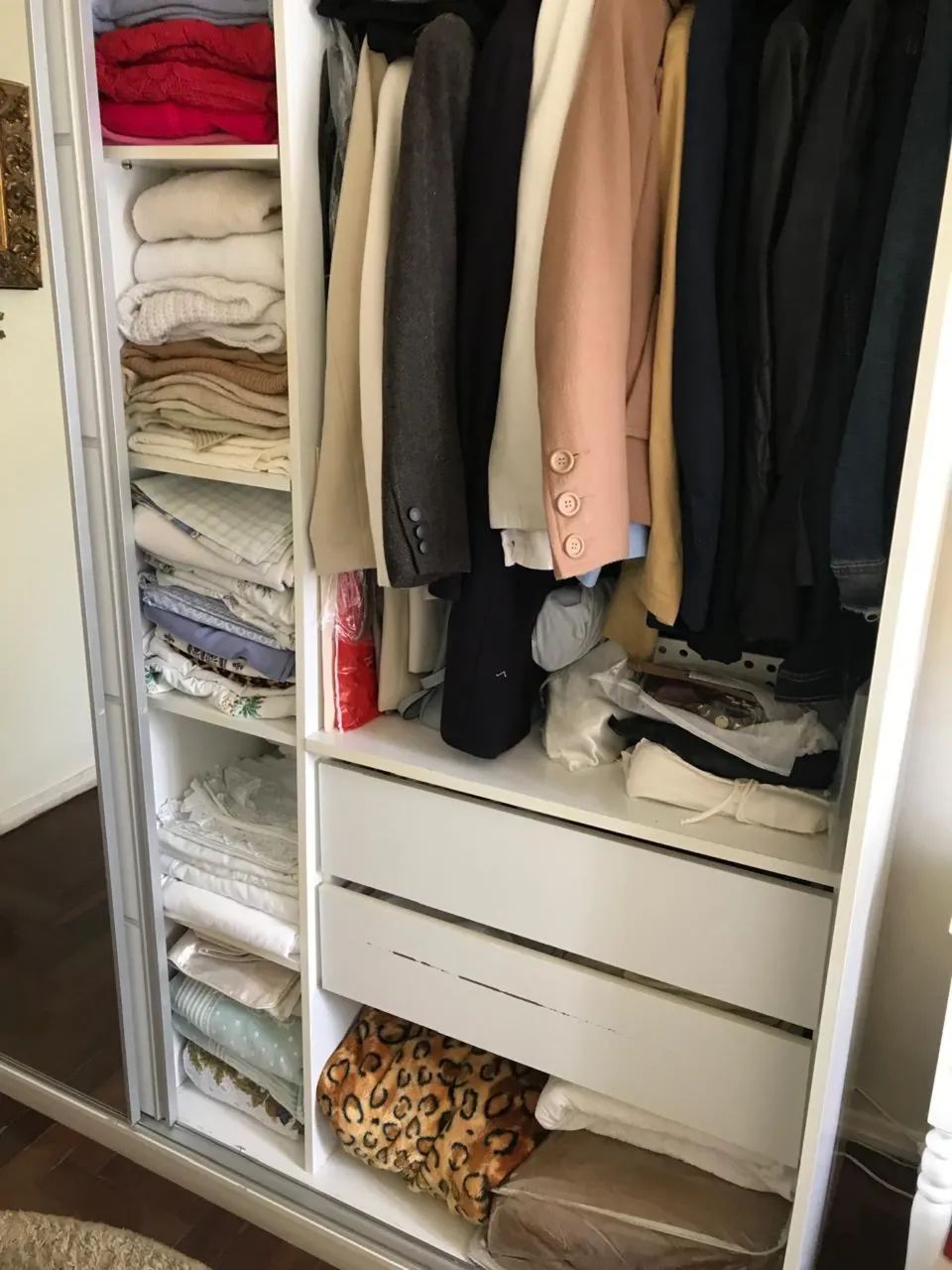 Guarda roupa em mdf com porta de espelho - Foto 4
