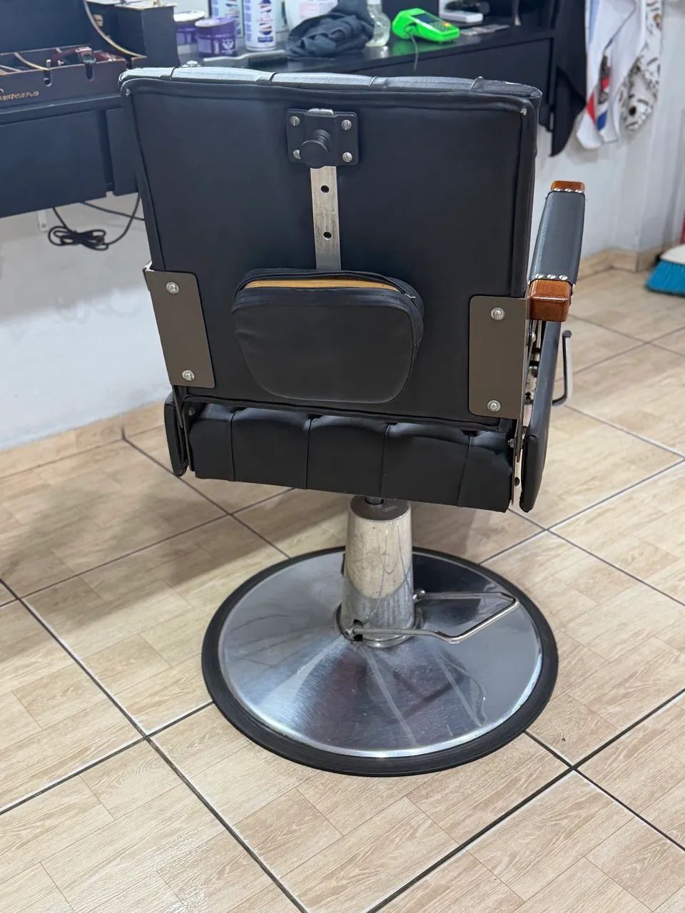 Combo Barbearia: Cadeira Reclinável + Bancada - Foto 3