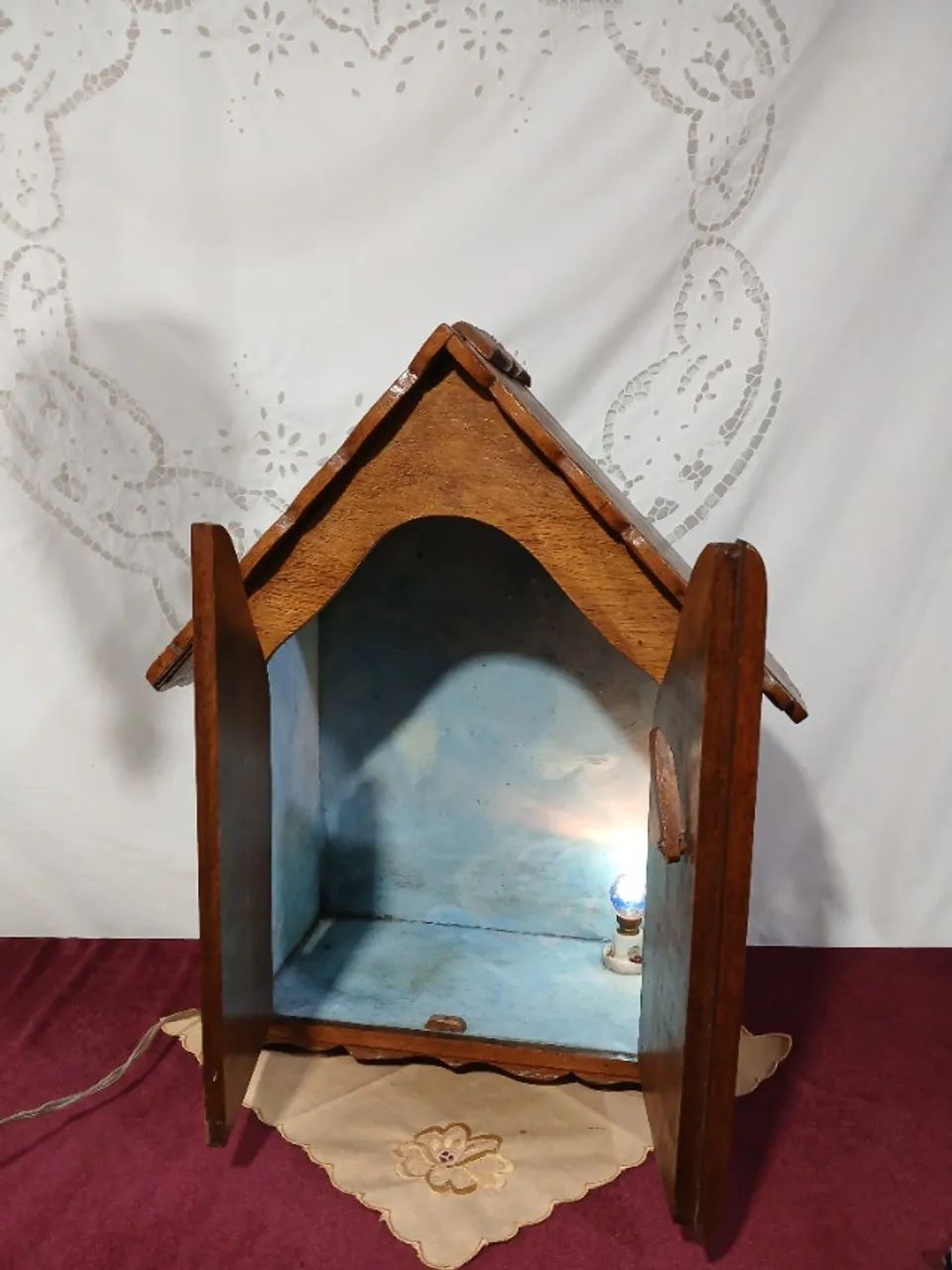 Oratorio Capela De Madeira Com Luz Interna 