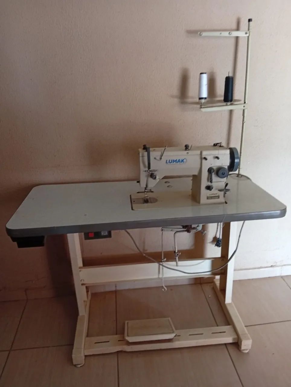 Máquina de costura  - Foto 4