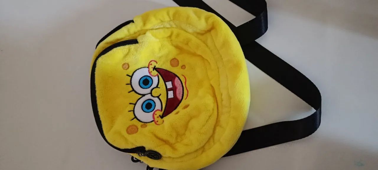 Vendo bolsa do bob esponja da cacau show nova 2 compartimentos