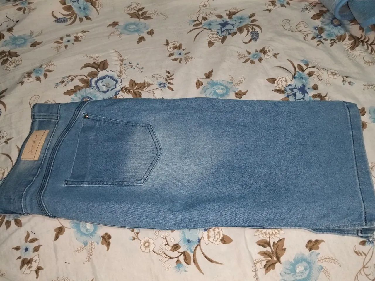 Saia jeans claro semi nova  - Foto 3