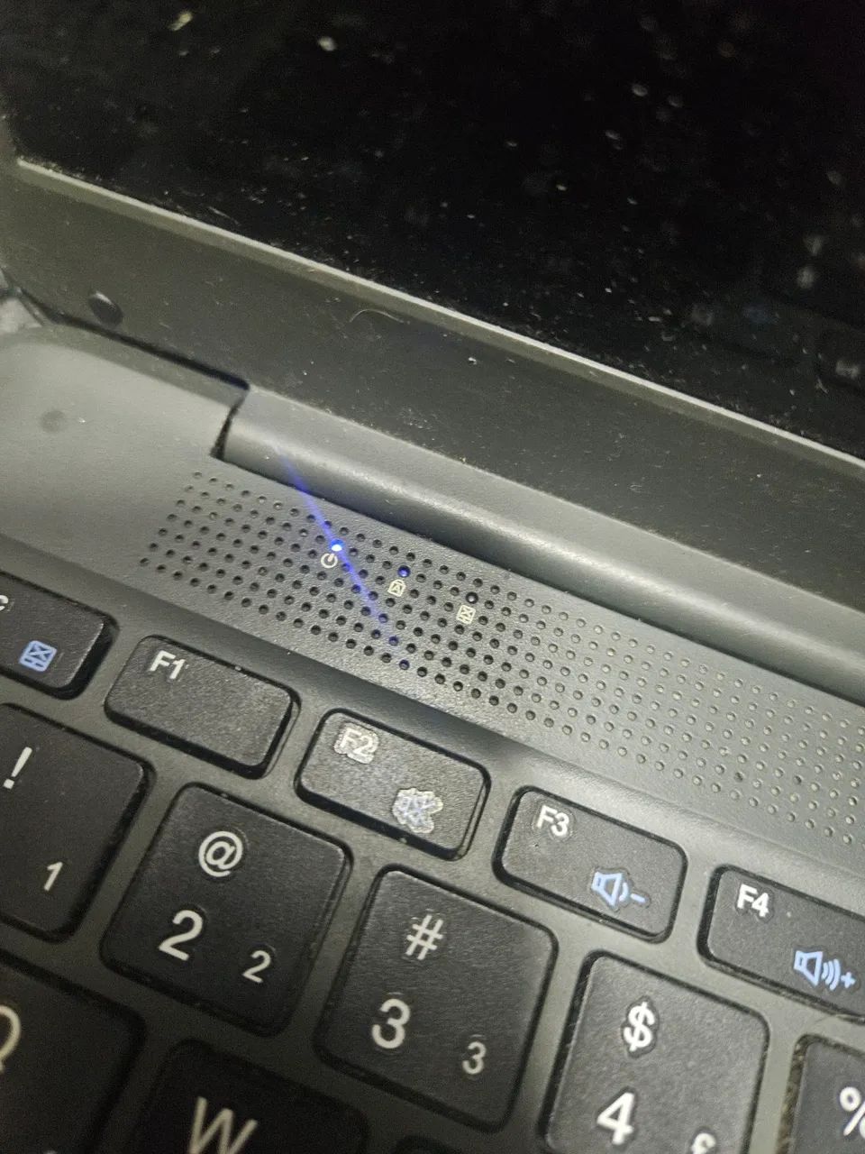 Vendo notbook  compaq  prezario cq27 defeito - Foto 5
