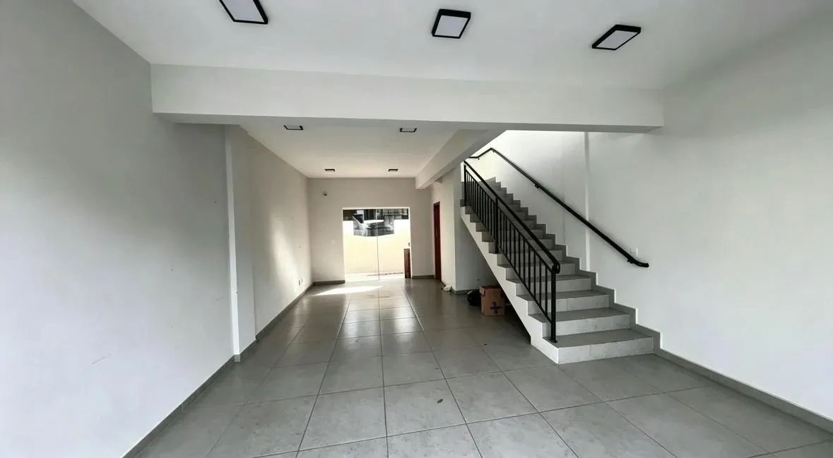 SALA COMERCIAL PARA LOCAÇÃO NO CENTRO - Foto 2