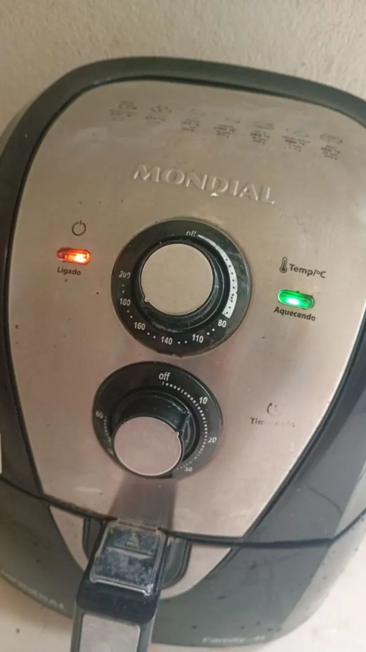 Air fryer mondial 4L 9 meses de uso  - Foto 4