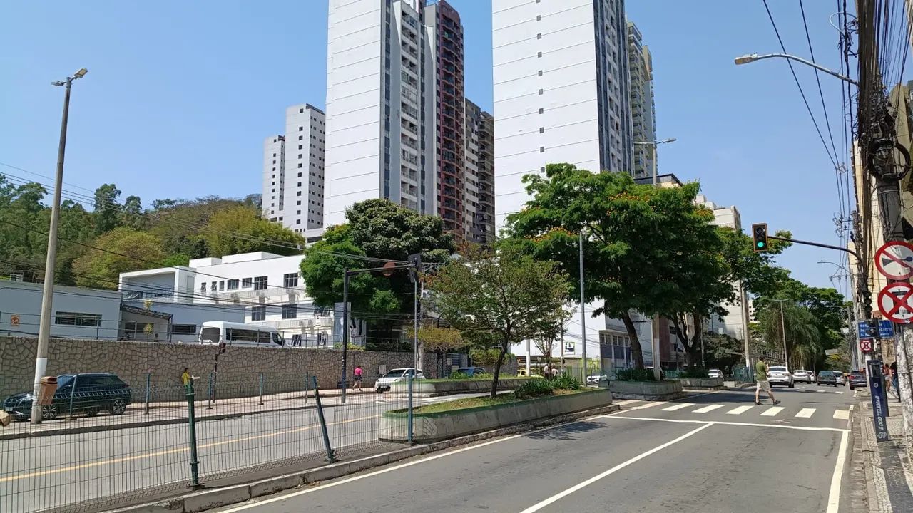 Apartamento 02 Quartos(suíte) Varanda Garagem