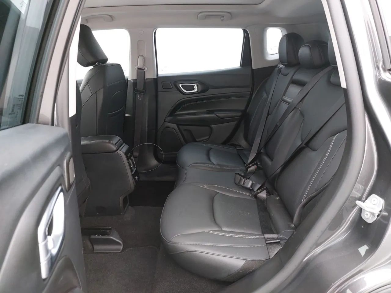 Jeep Compass LONG. T270 1.3 TB 4x2 Flex Aut., foto 17 de 18
