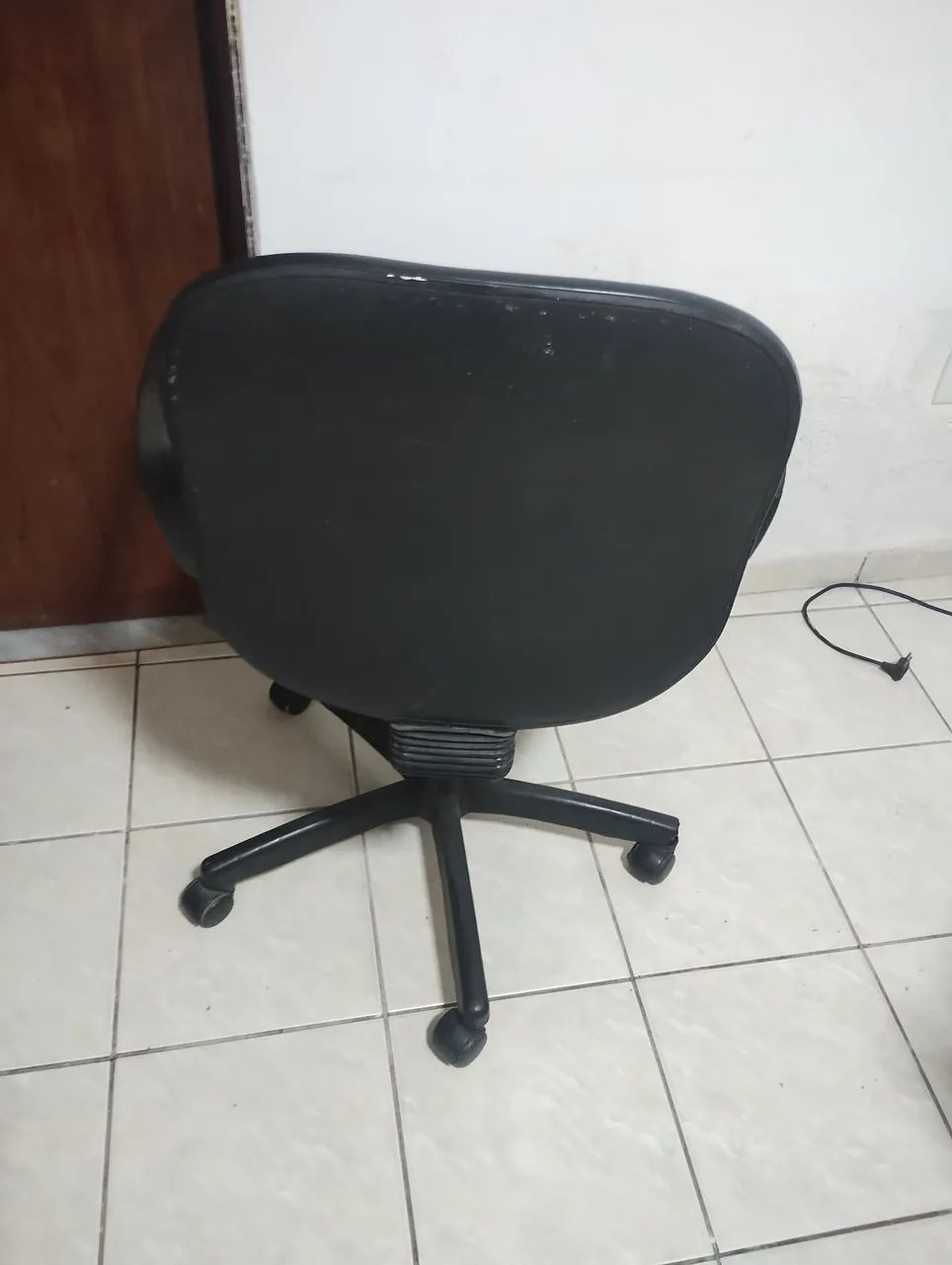 Cadeira para escritório giratória  - Foto 2
