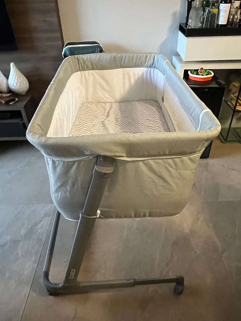 Berço co-bed Cosco modelo pluggy, portátil novo - Foto 6