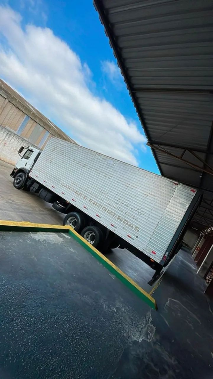 Caminhão Truck Baú 24-250 2011/11 - Foto 5