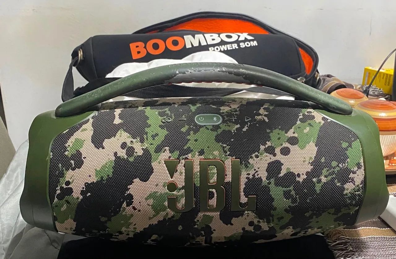 JBL boombox 3