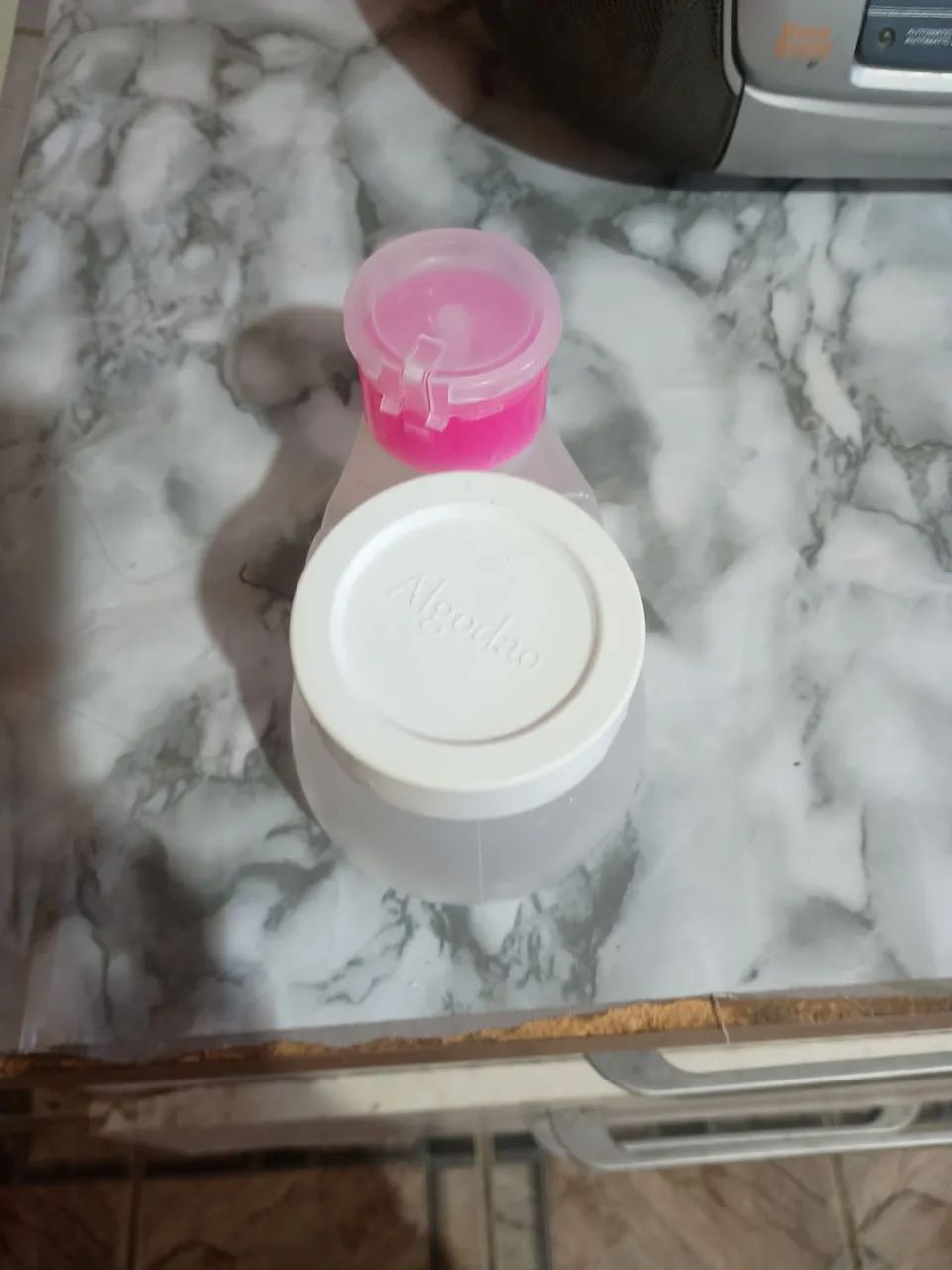 Vendo porta acetona +algodão novo - Foto 2