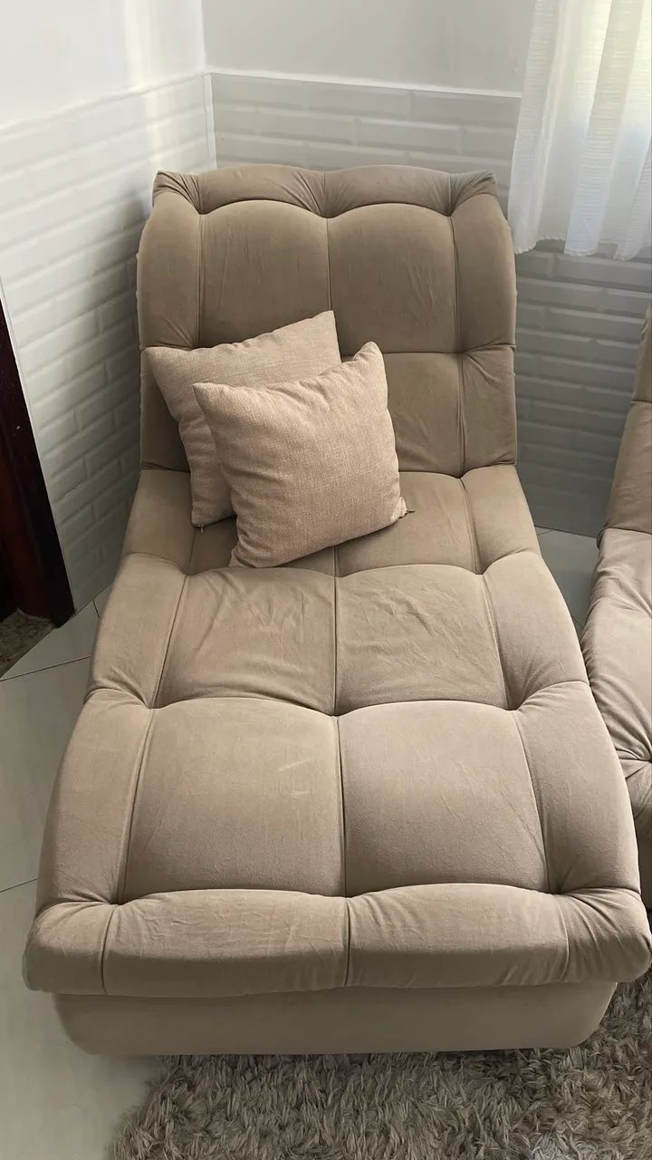 Sofá com chaise e 4 lugares - Foto 2