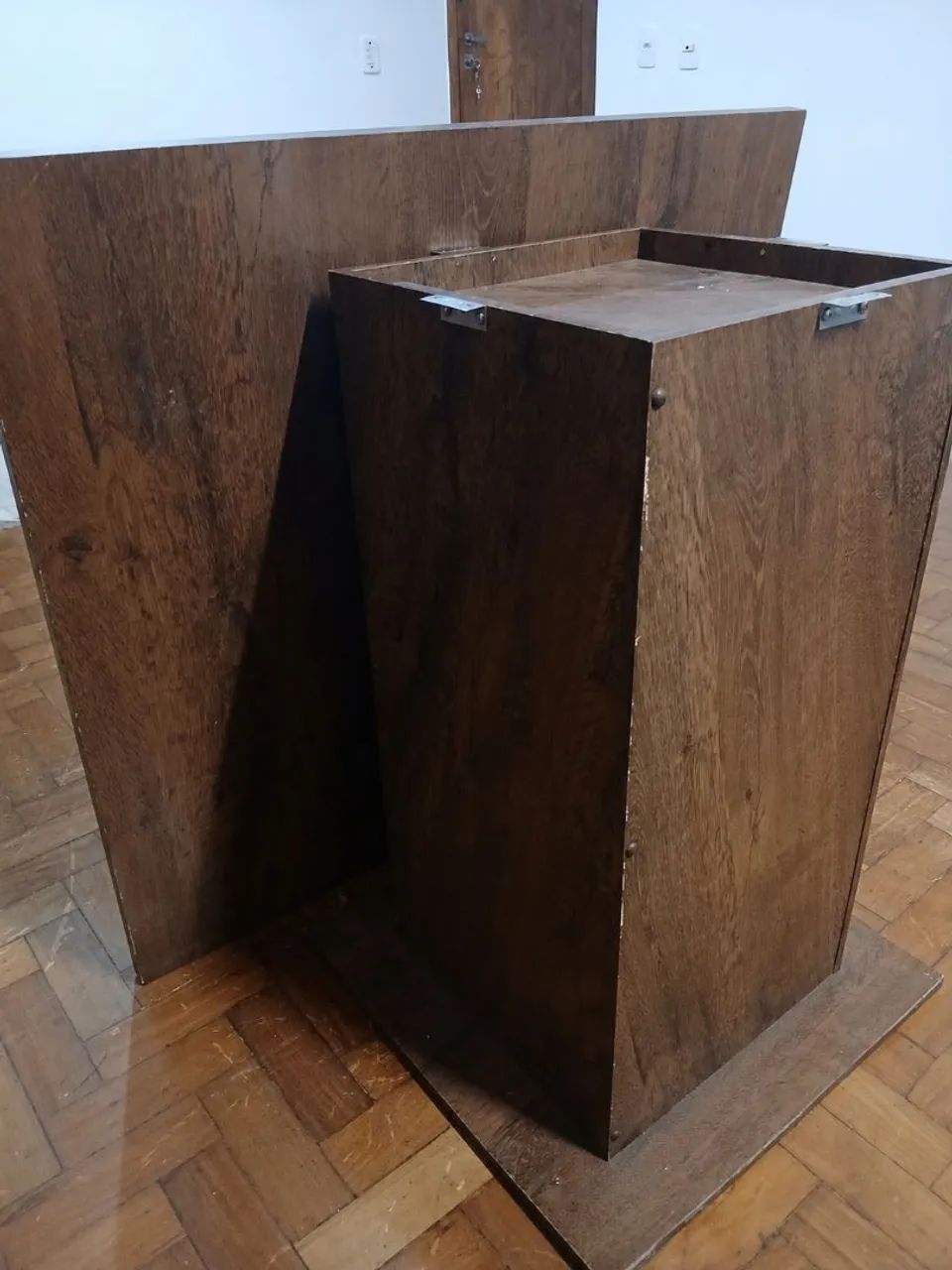 Mesa quadrada marrom desmontavel - Foto 2