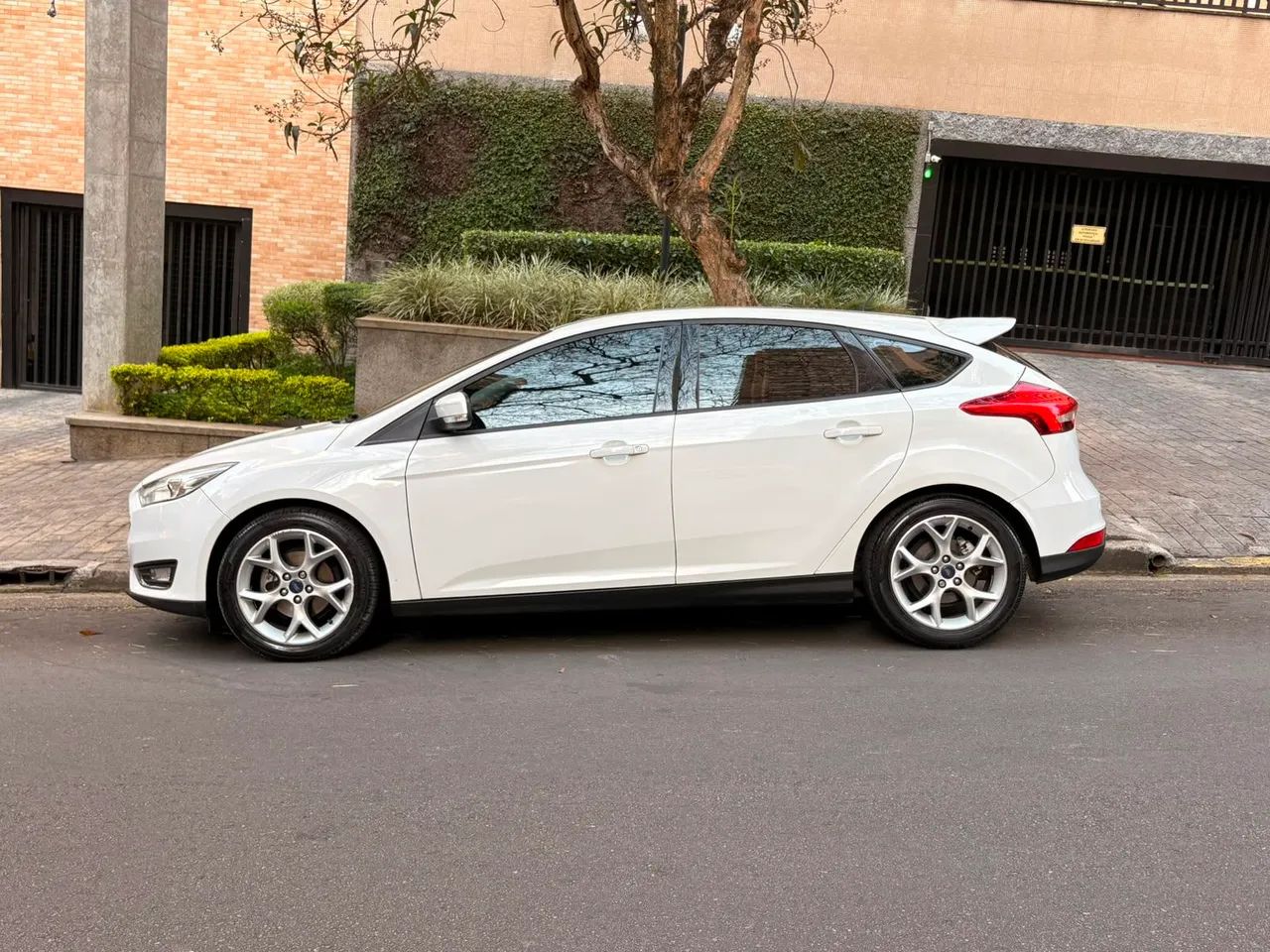 Ford Focus Focus 2.0 16V/SE/SE Plus Flex 5p Aut. 2017