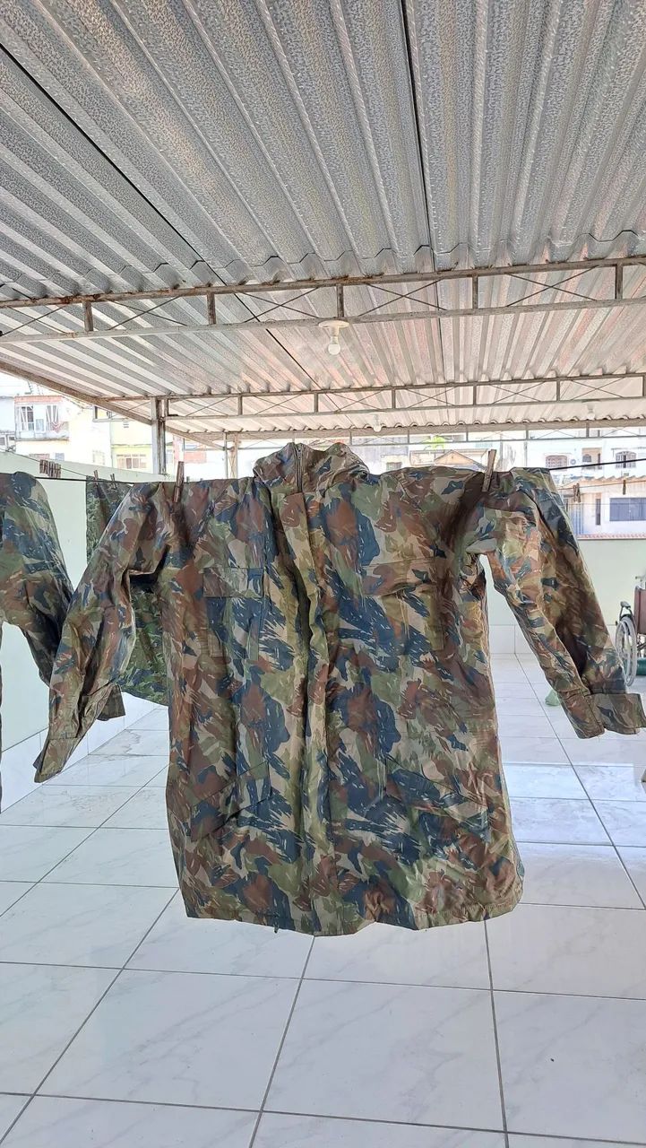 Casacos  e capas camuflados militar. - Foto 3