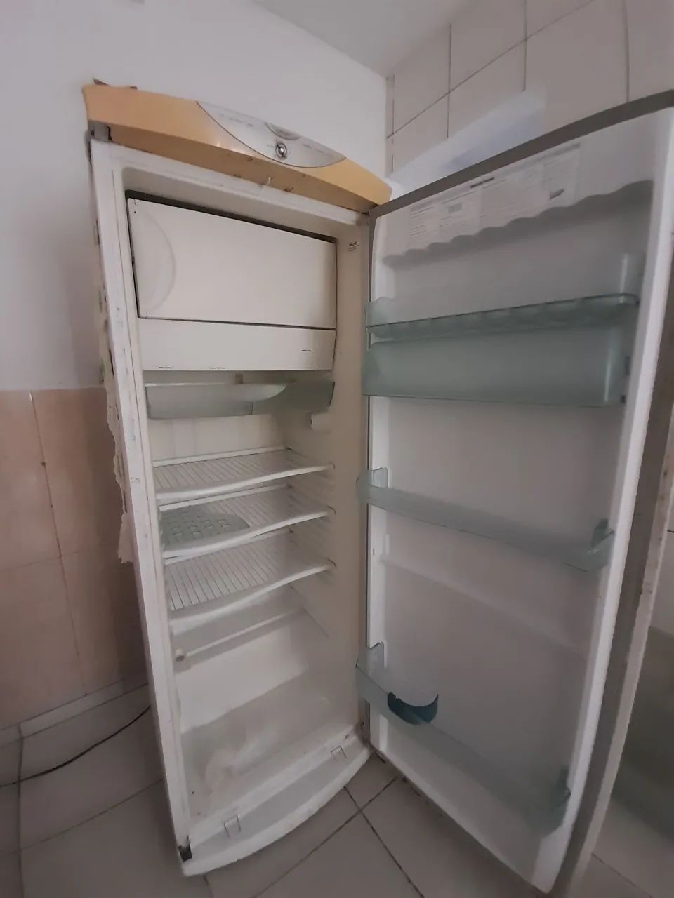 vende geladeira 