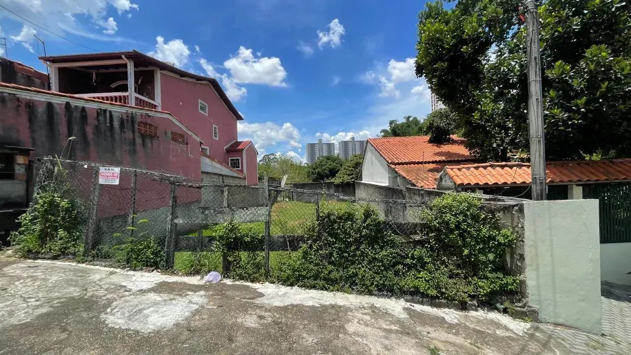 Terreno Bosque dos Eucaliptos 225 metros Plano