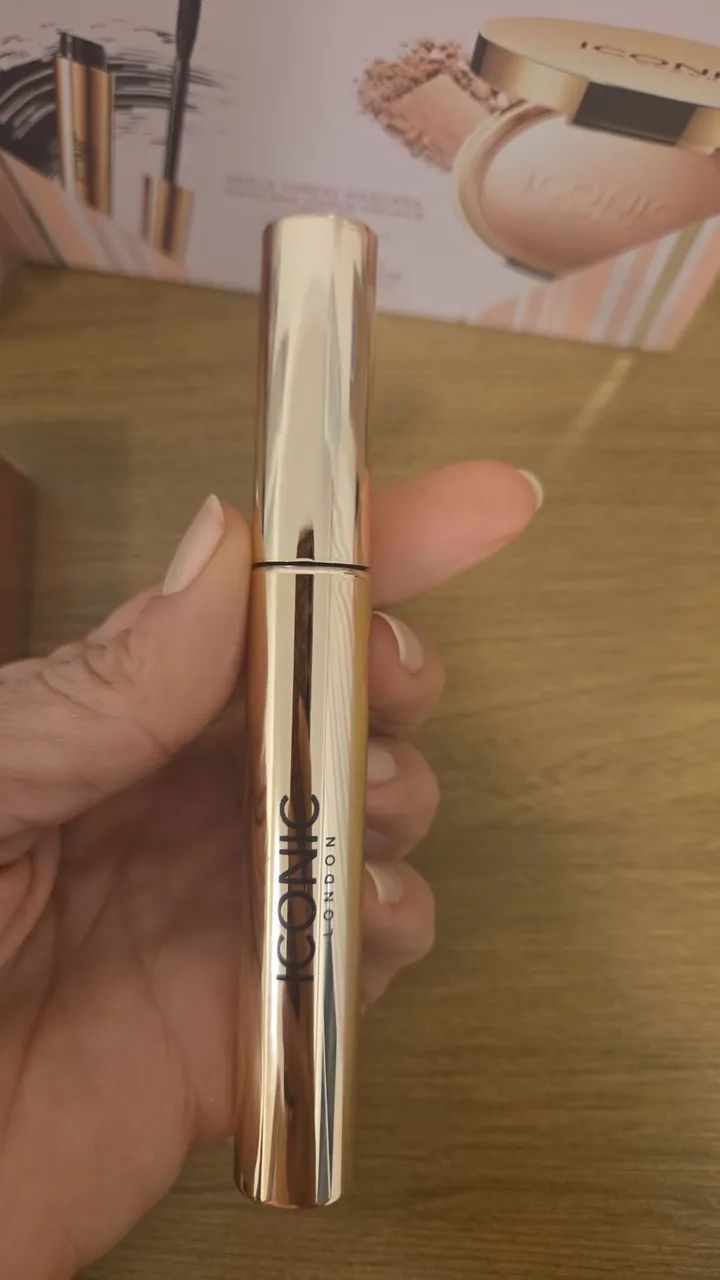 Iconic kit rimel preto e iluminador importada  - Foto 3