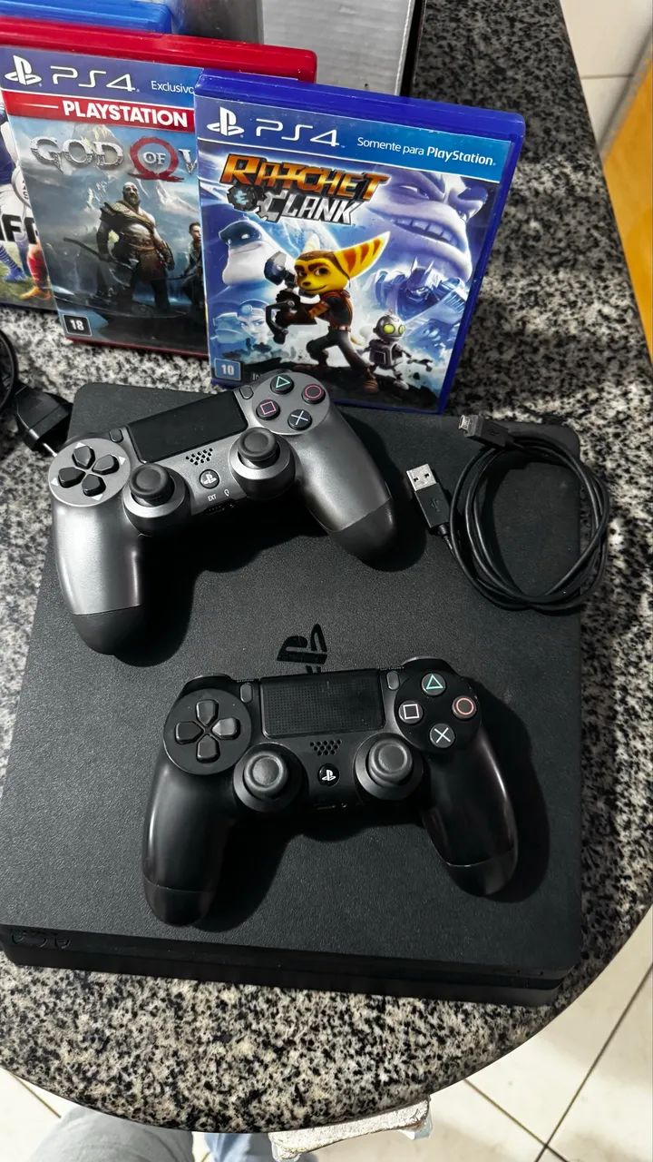 PS4 SLIM 