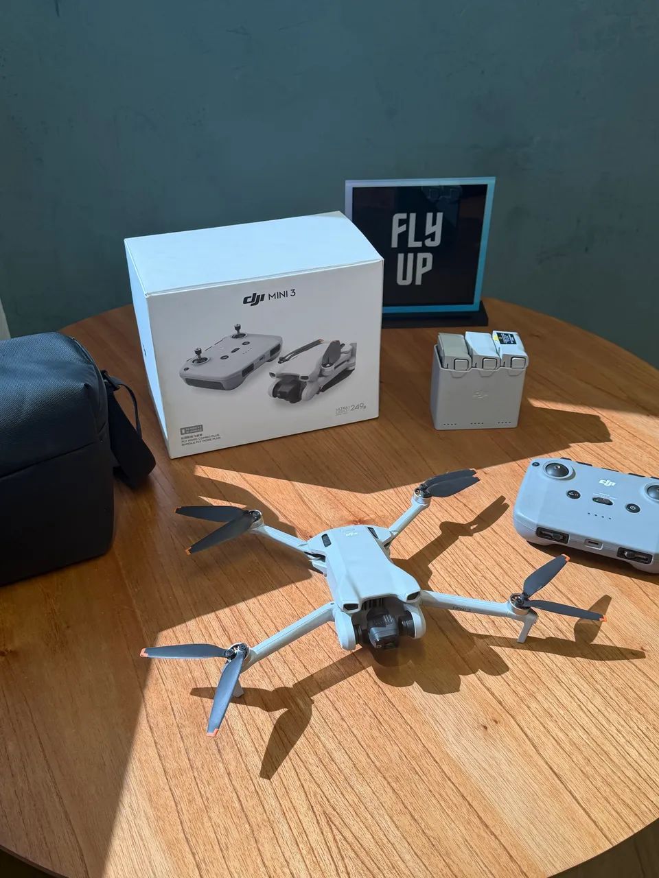 DJI Mini 3 FlyMore Combo Plus Nacional Seminovo