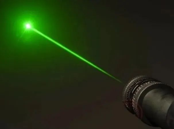 Super caneta laser pointer verde 98000mW kit completo. - Foto 5
