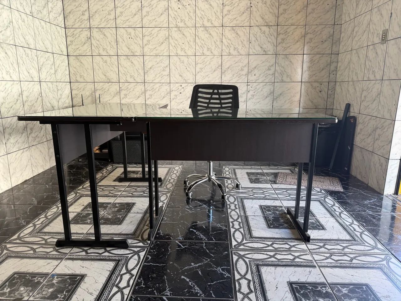Mesa de escritório de vidro  - Foto 3