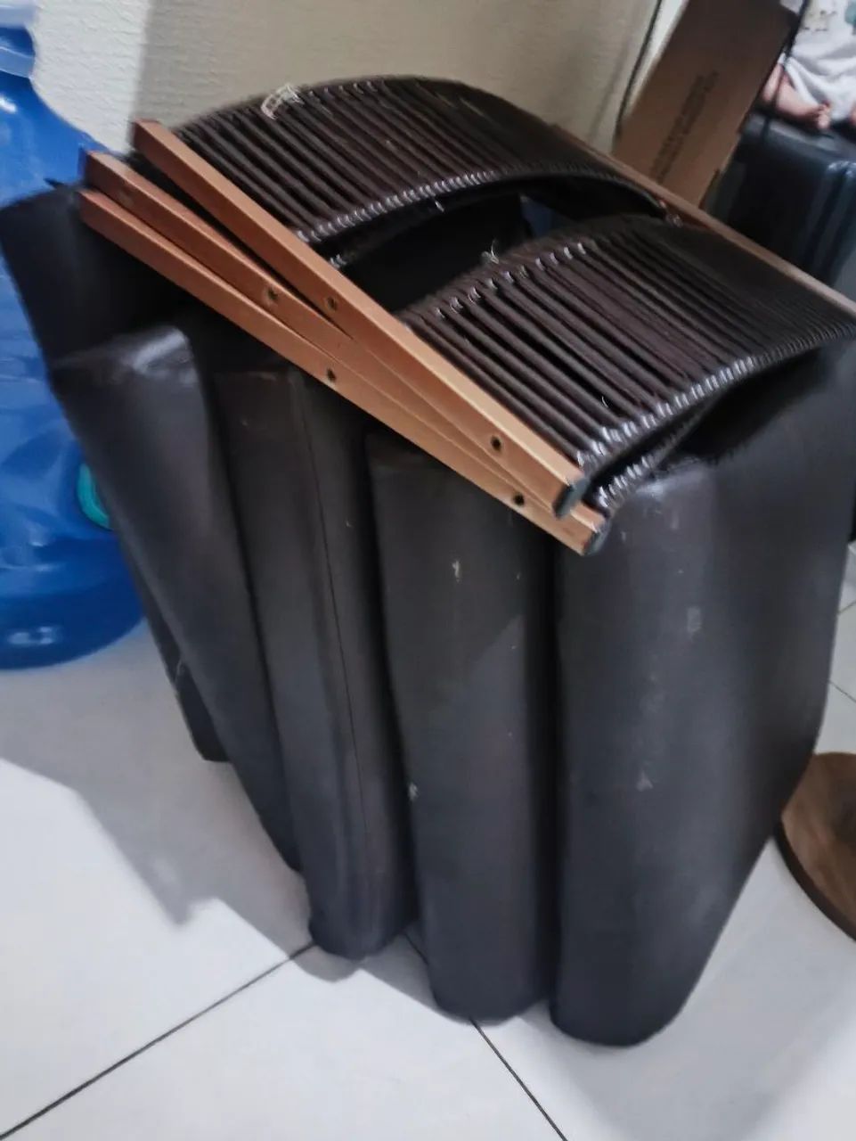Mesa de jantar 5 cadeiras  - Foto 4