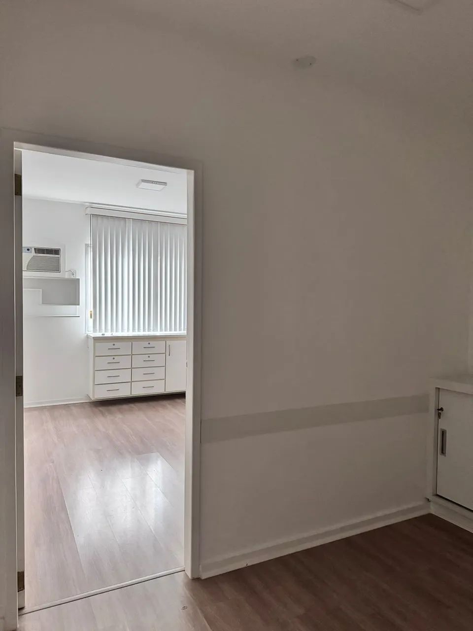 Sala Comercial 30m² com vaga de garagem em Andorinhas - Localização Central - Foto 3