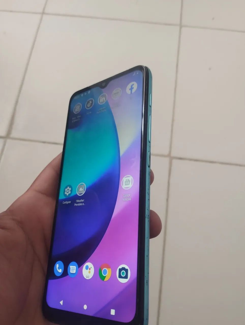 Celular moto e20 todo perfeito 