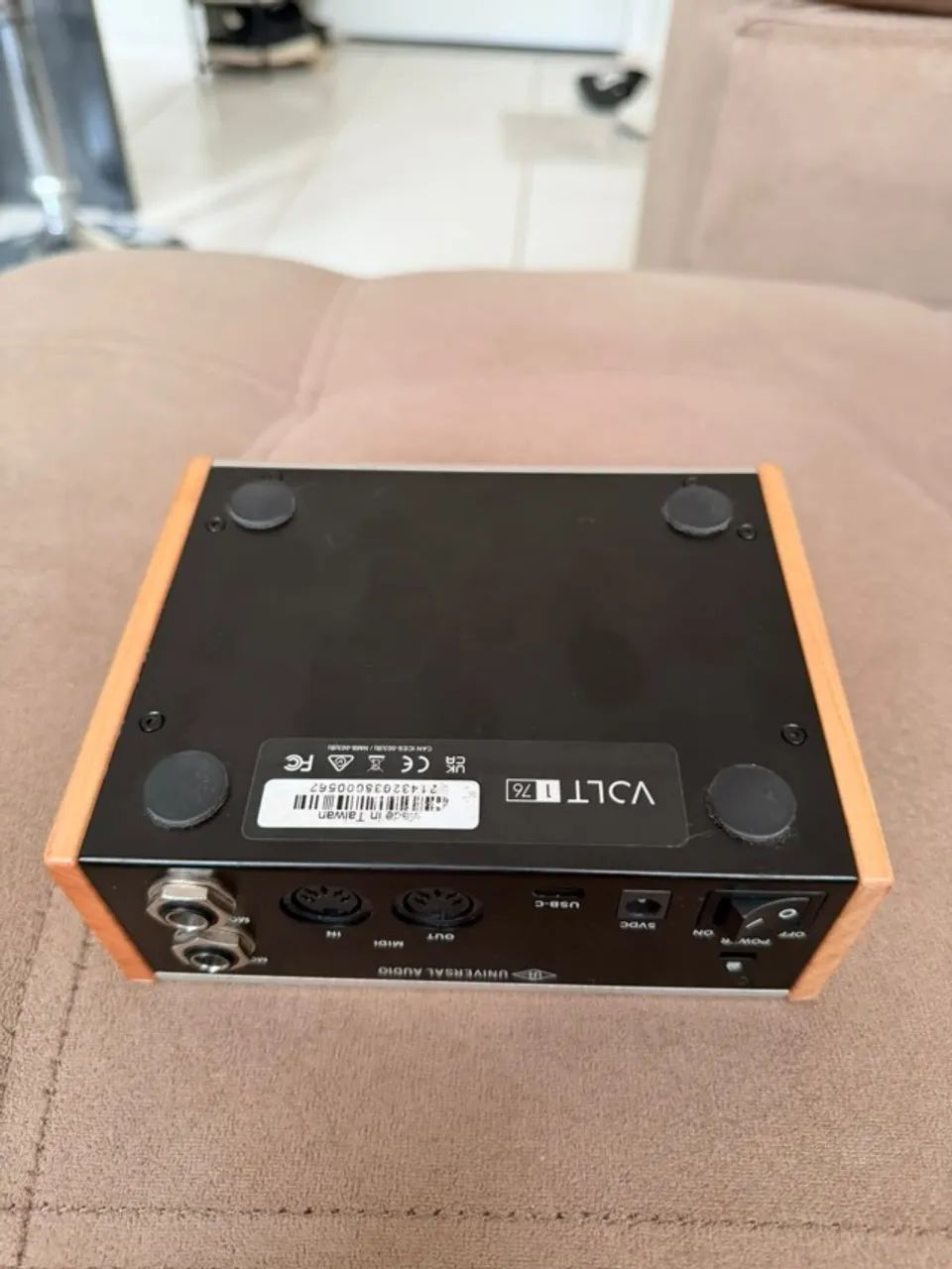 Universal Audio Volt 176 - Interface de Áudio USB - 24-bit/192 kHz - Phantom Power 48V