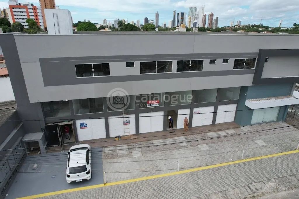 Alugo 9 salas comerciaide 24 e 18 m2 com banheiro e espaço pra cozinha - Foto 2