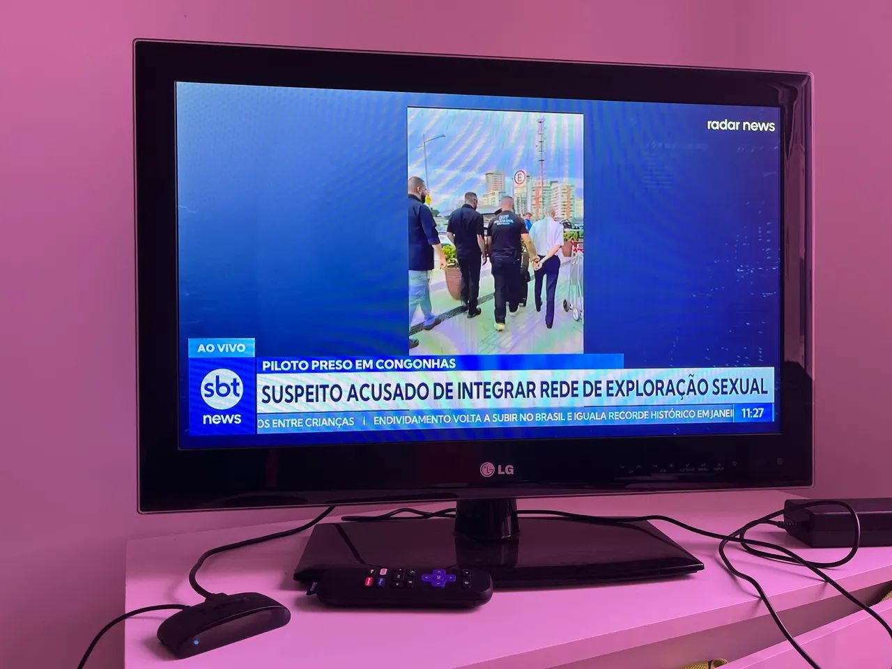 TV LG 26 polegadas + Roku - Foto 2