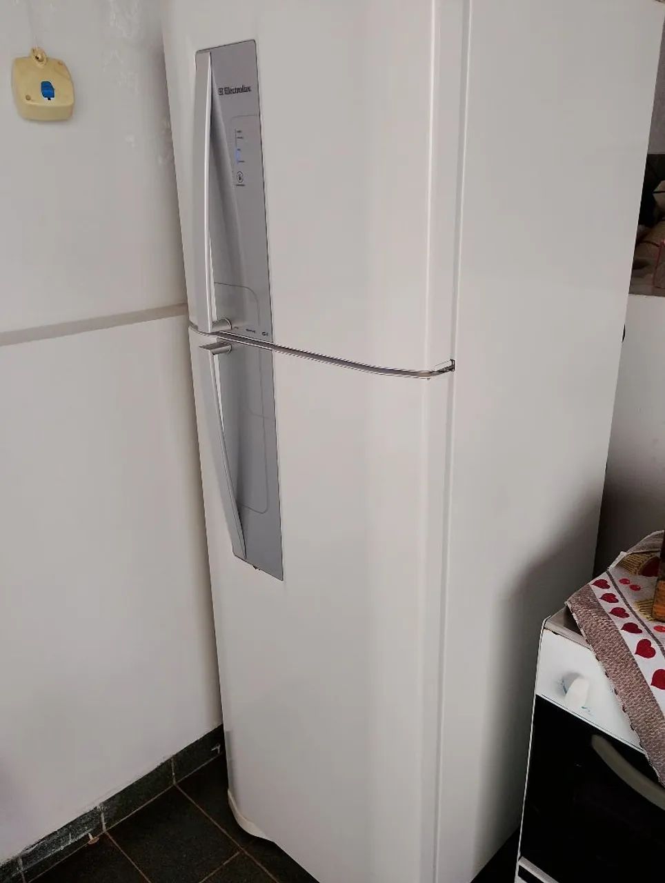 Geladeira Eletrolux df42 funcionando perfeitamente  - Foto 5