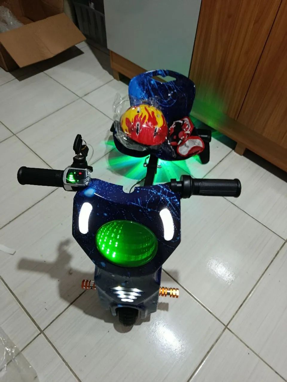Triciclo drift eletrico infantil 